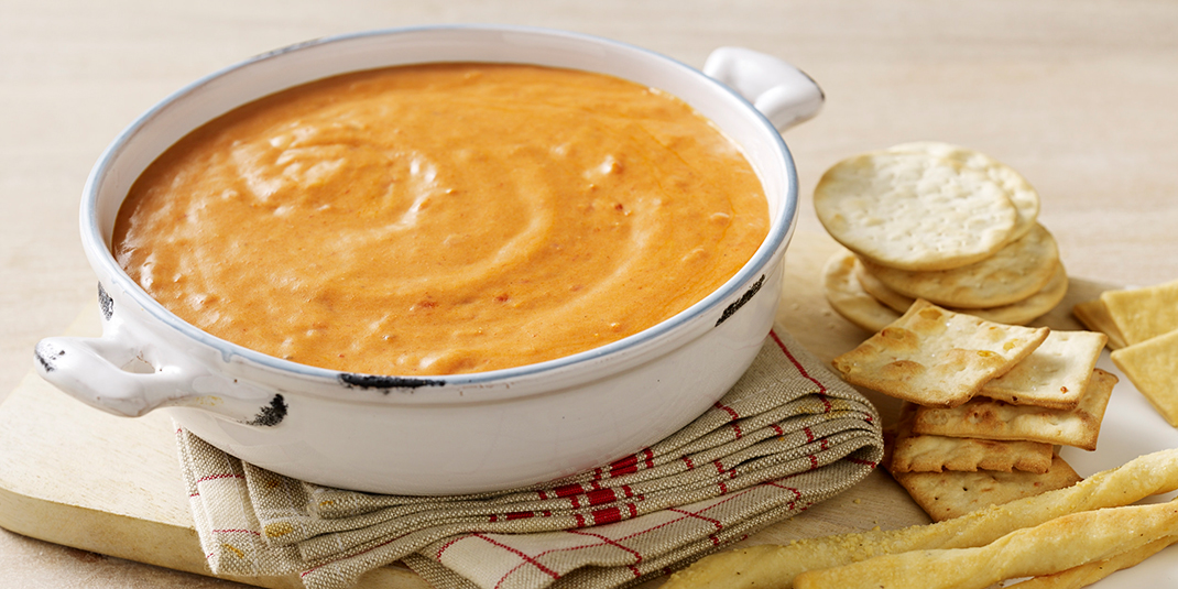 Pepperoni Pizza Dip Recipe | RAGÚ