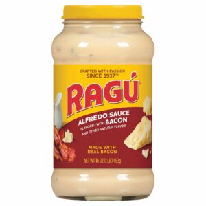 Ragu alfredo sauce flavored with bacon